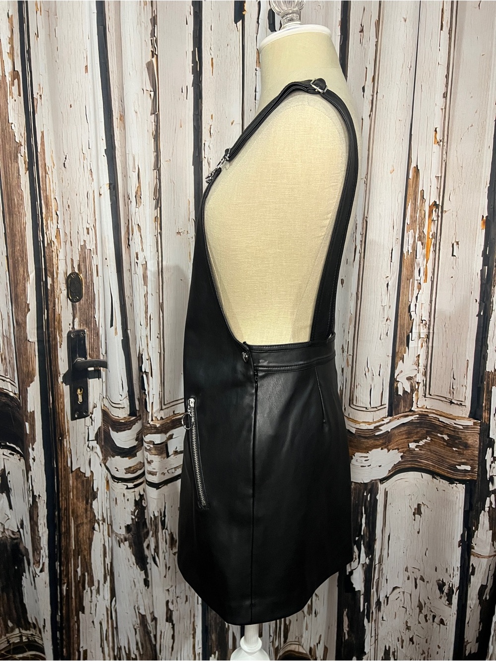 Forever 21 Black Faux Leather Pinafore with Buckle Straps - Picture 4 of 7